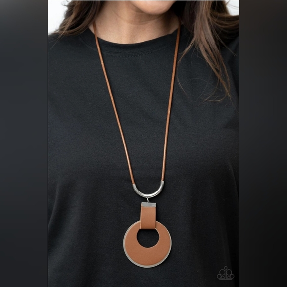 Luxe CrushNECKLACE